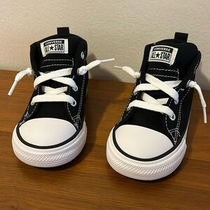 Brand New! Never worn toddler Converse